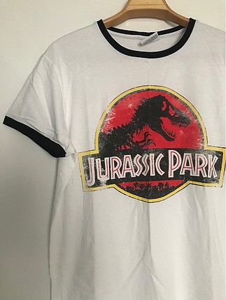 Bershka Jurassic Park