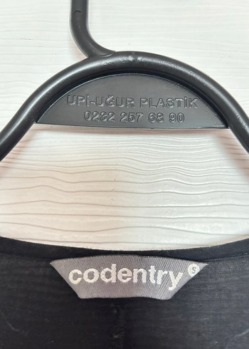 Siyah V Yakalı Mini boy kollu tulum - Görsel 2