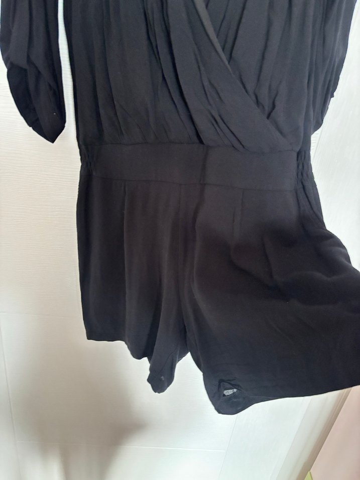 Siyah V Yakalı Mini boy kollu tulum - Görsel 5