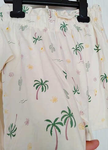 9 Yaş Beden ten rengi Renk 9-10 yaş harika pijama takımı 