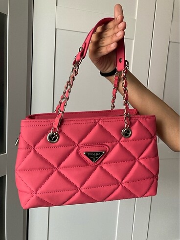 Prada Pembe Çanta