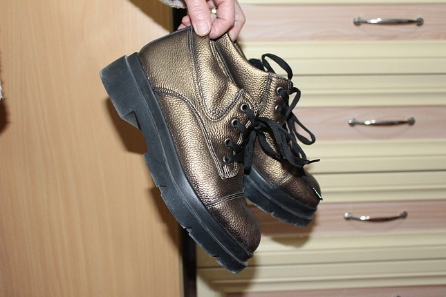 Diğer bronz renk ayakkabı