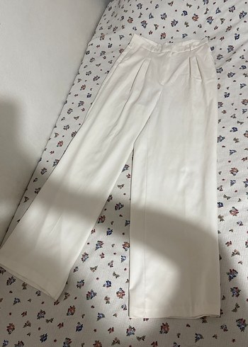 Beyaz Kadın Keten Pilili Pantolon