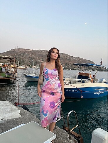 Trendyol & Milla Pembe saten dokuma midi elbise