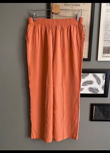 40 Beden turuncu Renk İpekyol yazlık pantolon 