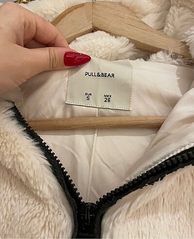 s Beden pull and bear kürklü ceket