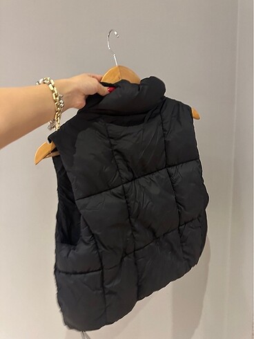 xs Beden siyah Renk pull and bear şişme yelek