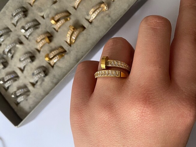 Zen Diamond Gold Taşlı Yüzük