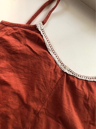 Koton Askılı crop