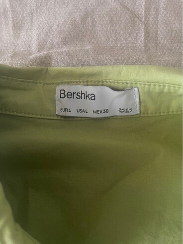 l Beden Bershka Kadın Gömlek