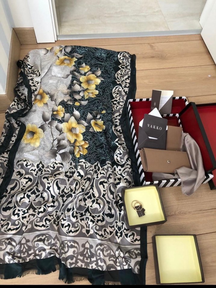 Vakko Cüzdan ve Şal set Annelere hediye - Görsel 3