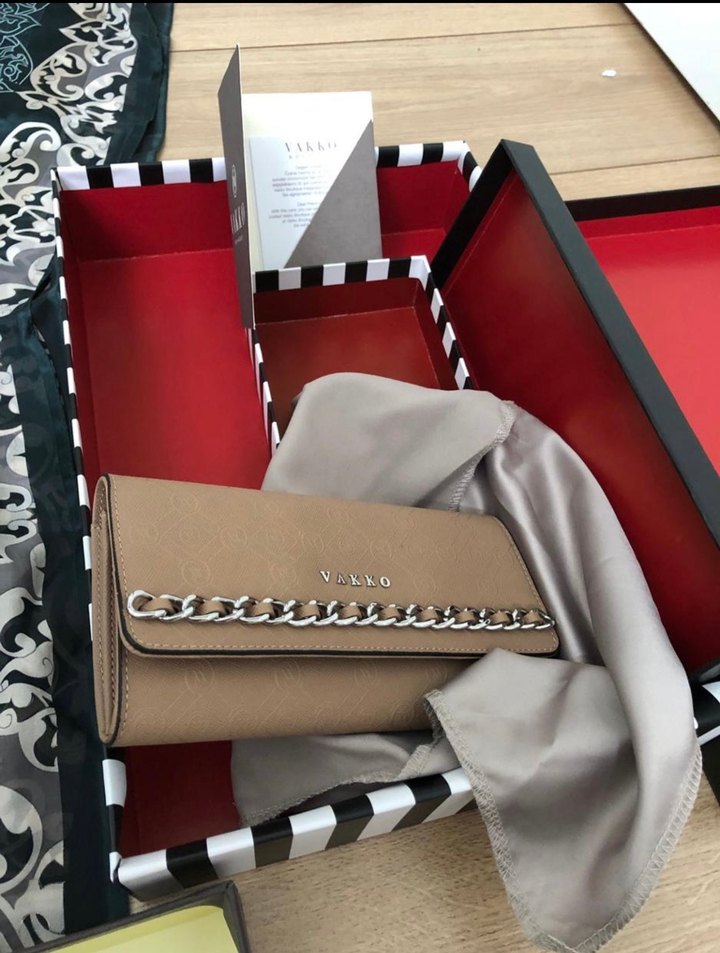 Vakko Cüzdan ve Şal set Annelere hediye - Görsel 2