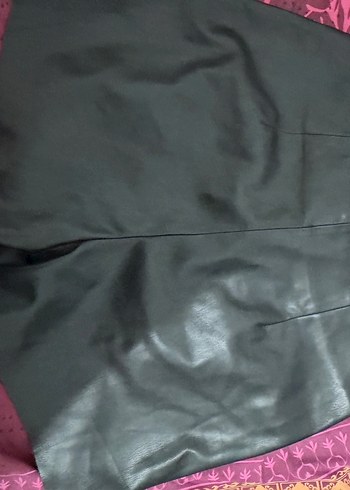 Düğmeli Siyah Mini Şort - Görsel 4