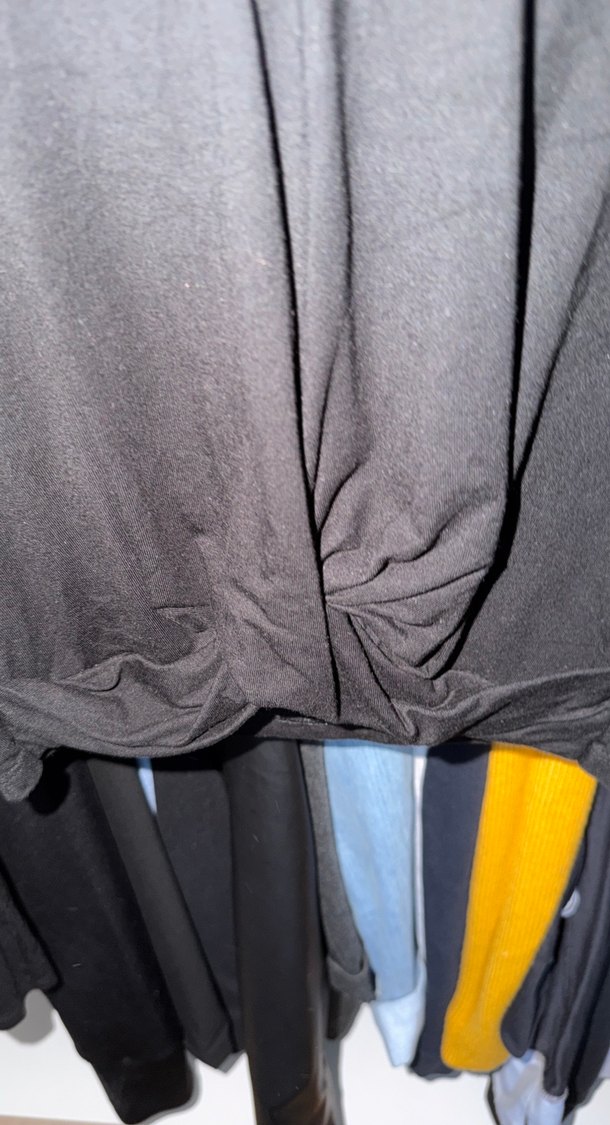 Siyah Uzun Kollu Düz Kesim Kadın Bluz - Görsel 2