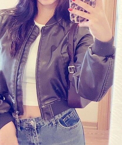 xs Beden Pull and bear deri ceket