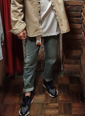 Erkek mavi (lavicert ) jeans