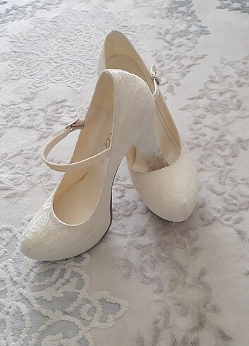 38 Beden beyaz Renk Gelinlik ayakkabısı 