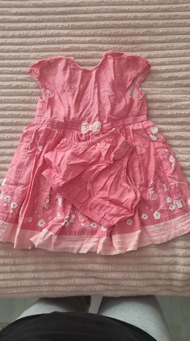 Nakışlı, pliseli, askısız çok renkli kız elbisesi - Görsel 2