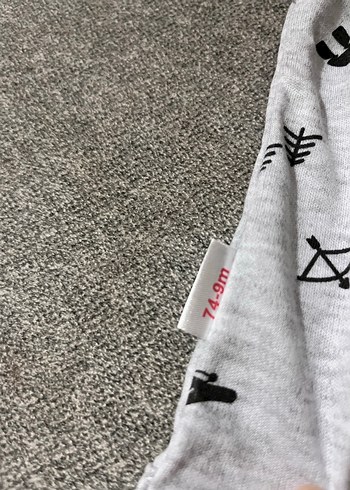 Gri Baskılı Erkek Bebek Kolsuz Body - Görsel 3