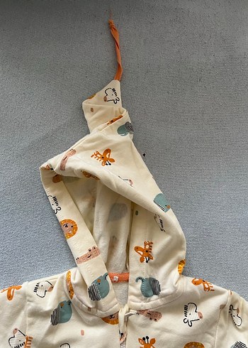 Kapüşonlu Bebek çeket - Görsel 2