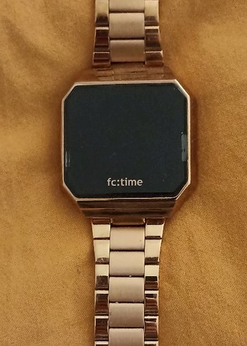 Swatch Kadın Altın Renk Vintage Dijital Saat