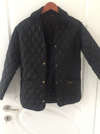 36 Beden Barbour mont