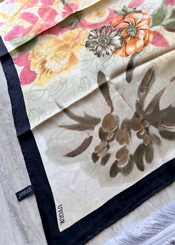 İpek eşarp - Görsel 2