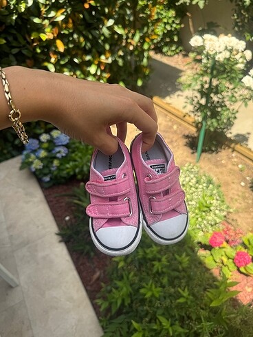 Kız çocuk converse