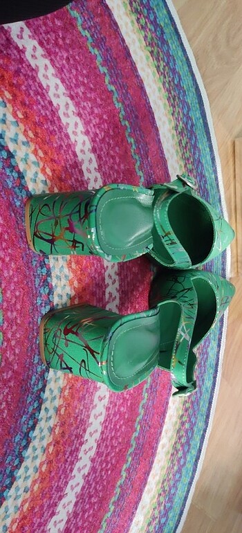 39 Beden Yeşil Stiletto