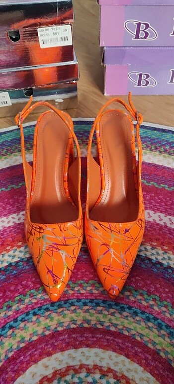 Turuncu Stiletto