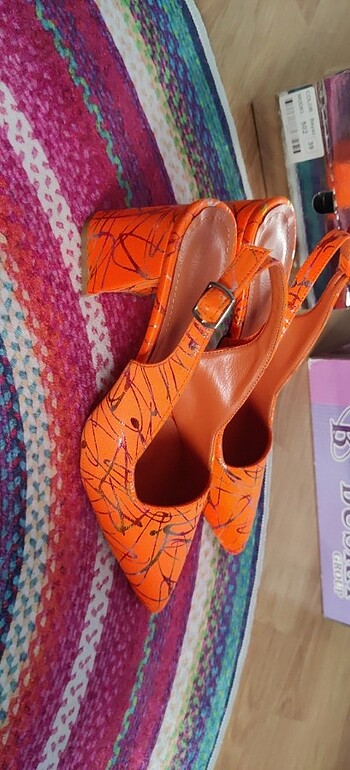 Diğer Turuncu Stiletto