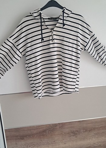 Uzun Kollu, kapşonlu, M beden Kadın Sweatshirt