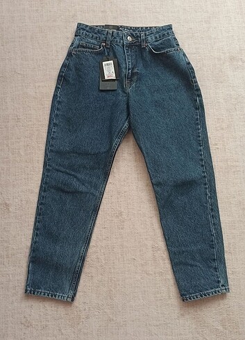 28 Beden Loft Mom Jean 