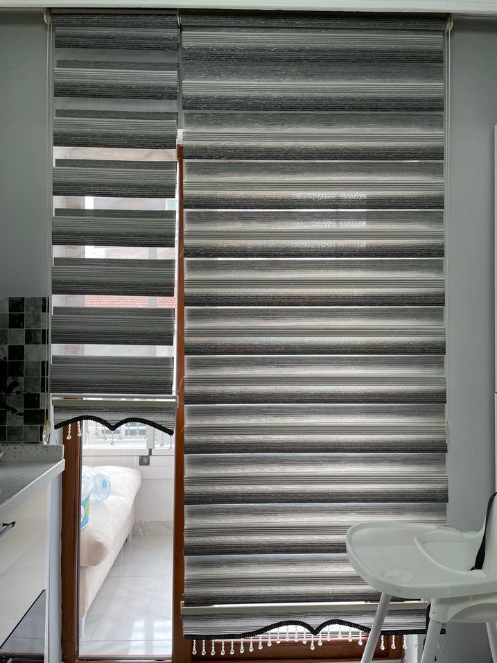 Gri Çizgili Stor Perde - Görsel 2