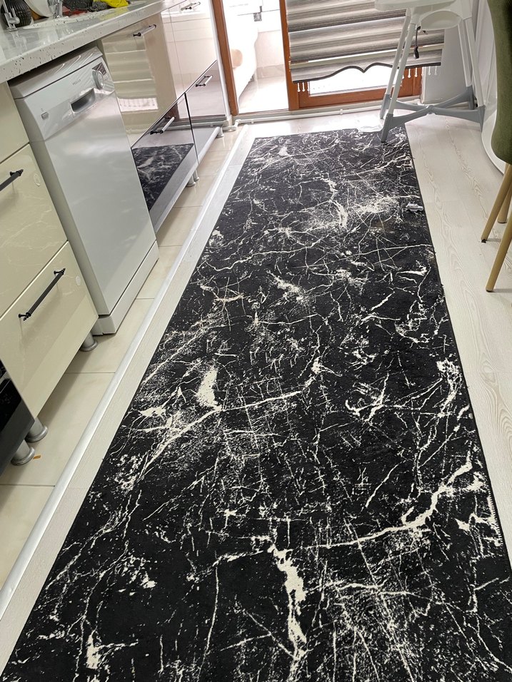 Siyah Desenli Modern Mutfak Halısı - Görsel 2