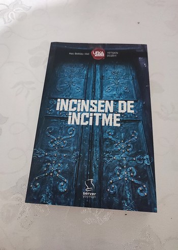 Yunus Emre ve Hünkâr Kitap Sayfaları