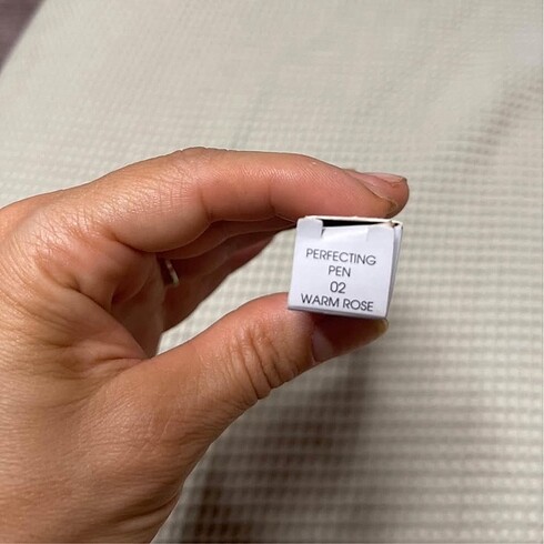 Note Gözaltı kapatıcı