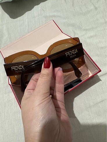 Fendi güneş gözlüğü