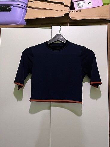 Trendyolmilla Lacivert Crop Örme Bluz