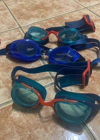 Renkli Mavi Kayışlı Yüzücü Gözlükleri - Görsel 2