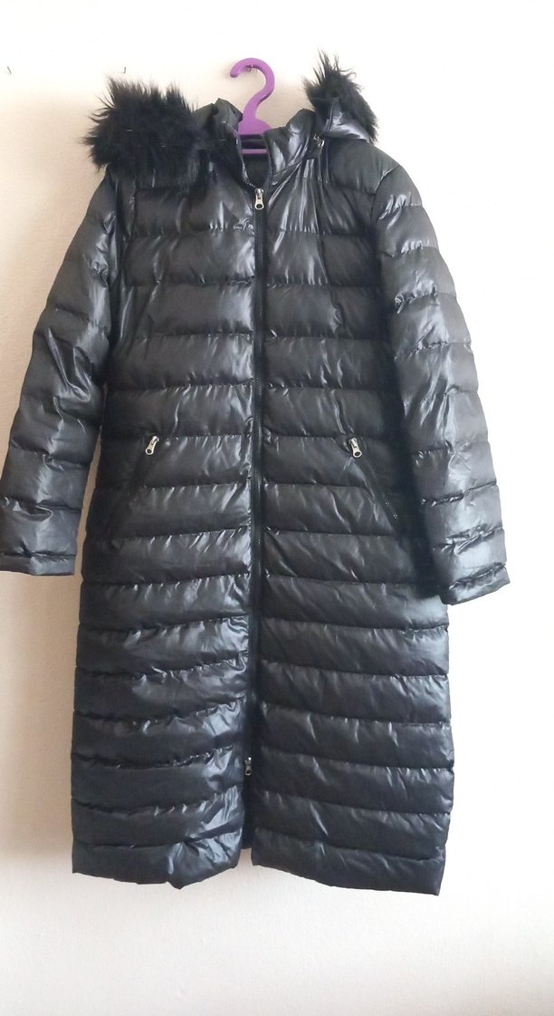 Uzun Siyah Kadın Kışlık Mont - Görsel 3