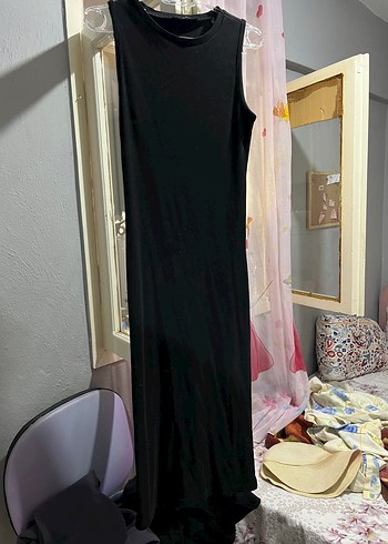 s Beden Siyah Yüksek Yakalı Kolsuz Midi Elbise