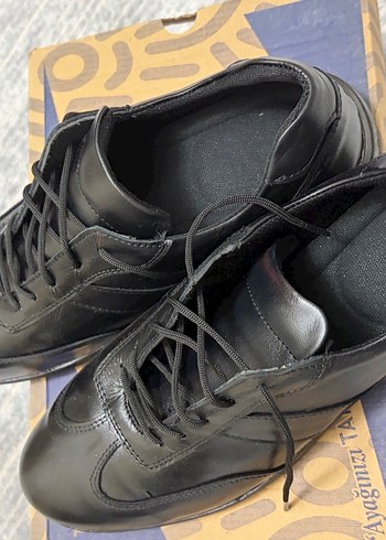 Siyah ünisex ayakkabı 40 numara - Görsel 3