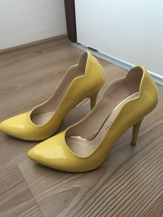 Diğer Sarı stiletto