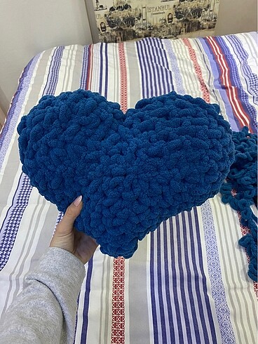 Kalpli puffy yastık