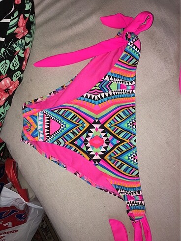 Diğer Bikini