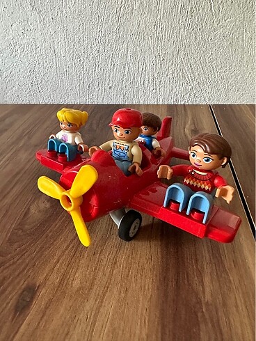 Lego duplo uçak