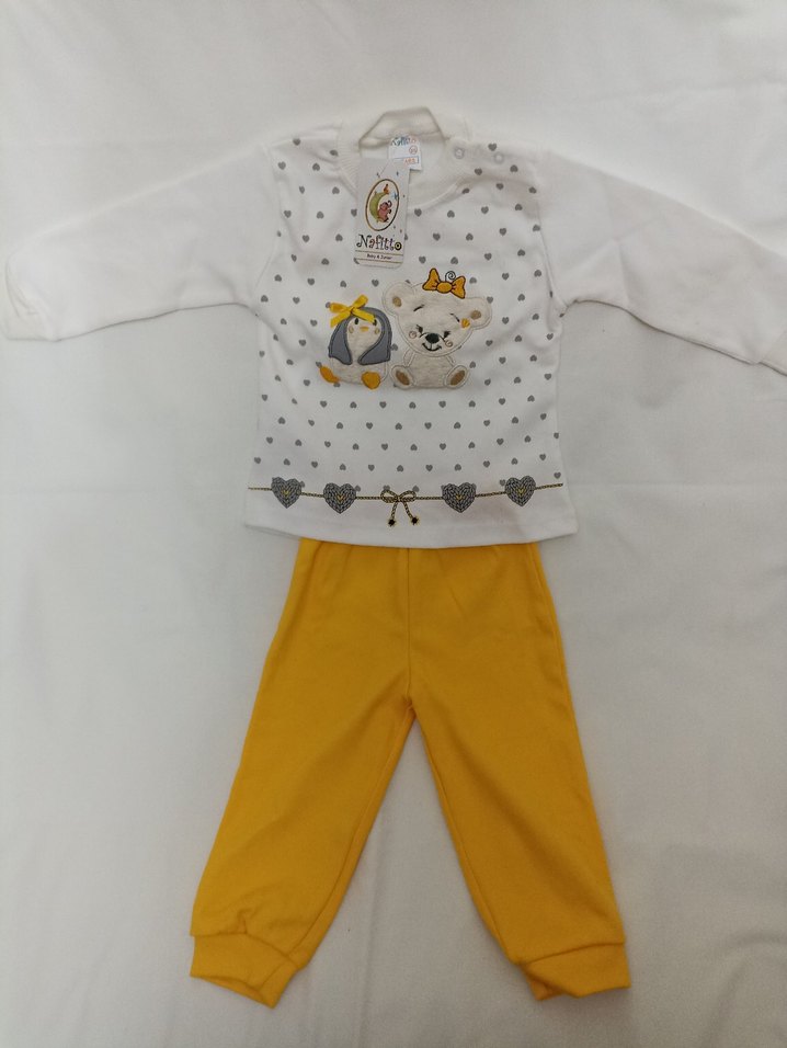 Uzun Kollu Beyaz Desenli Bebek Kız Takımı - Görsel 3