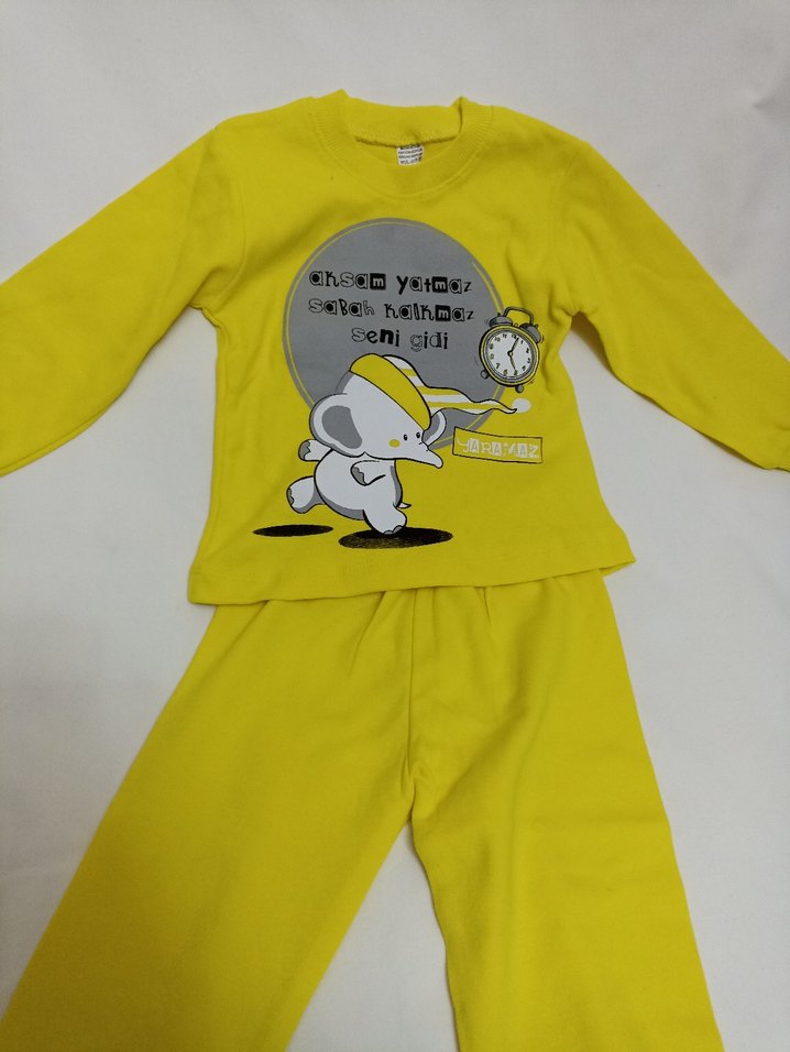 Sarı Baskılı Çocuk Pijama Takımı - Görsel 2