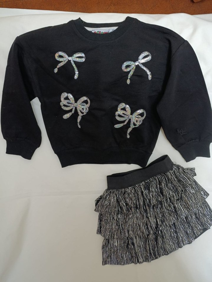 Kız Çocuk Siyah Nakışlı Triko Kazak - Görsel 2